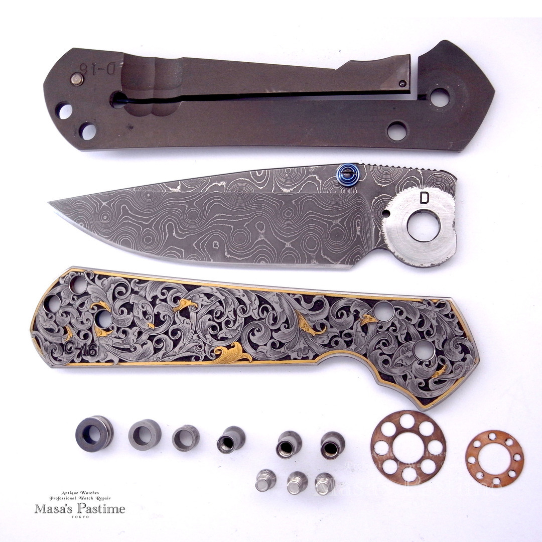 クリスリーブナイフ　スクロール模様　エングレービング